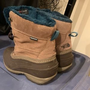 North Face Women’s Boots Size 10